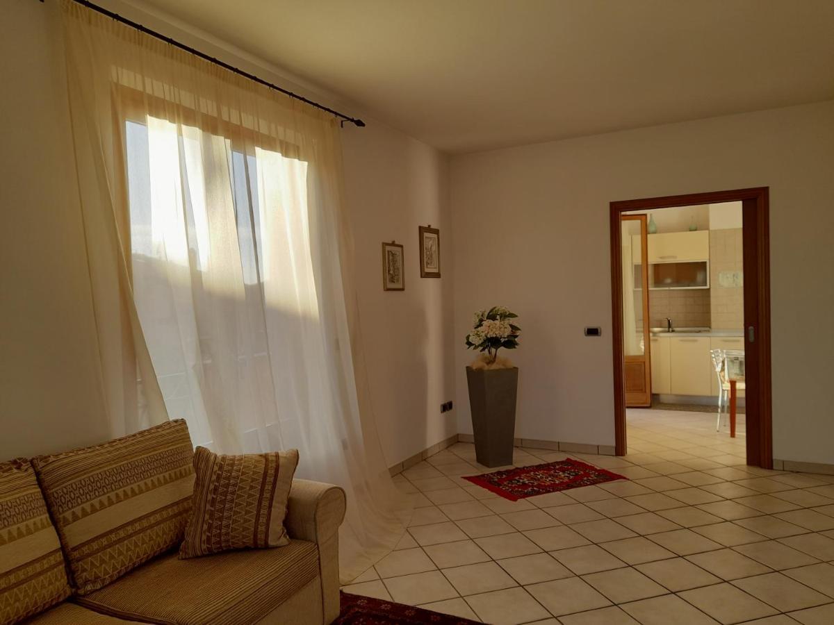 Un Passo Alla Volta Torrenieri Buitenkant foto