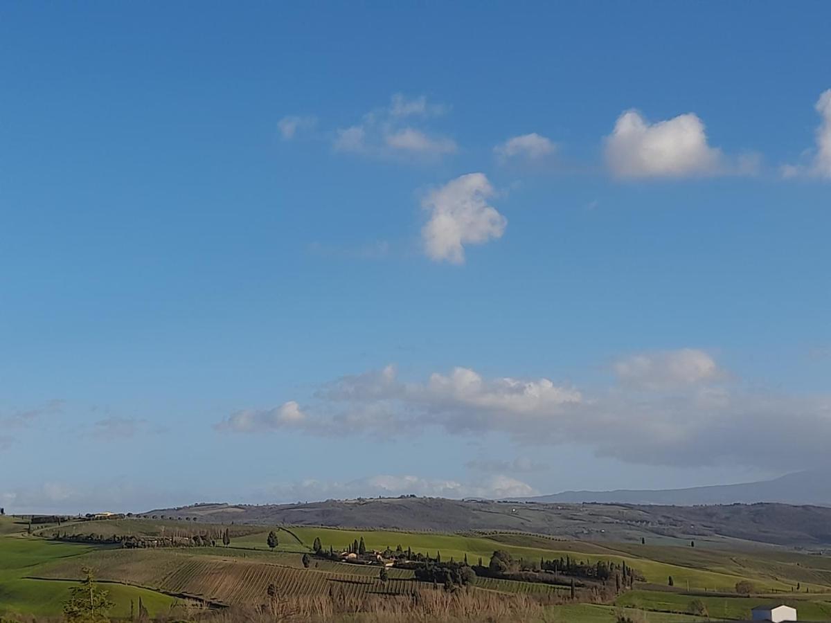 Un Passo Alla Volta Torrenieri Buitenkant foto