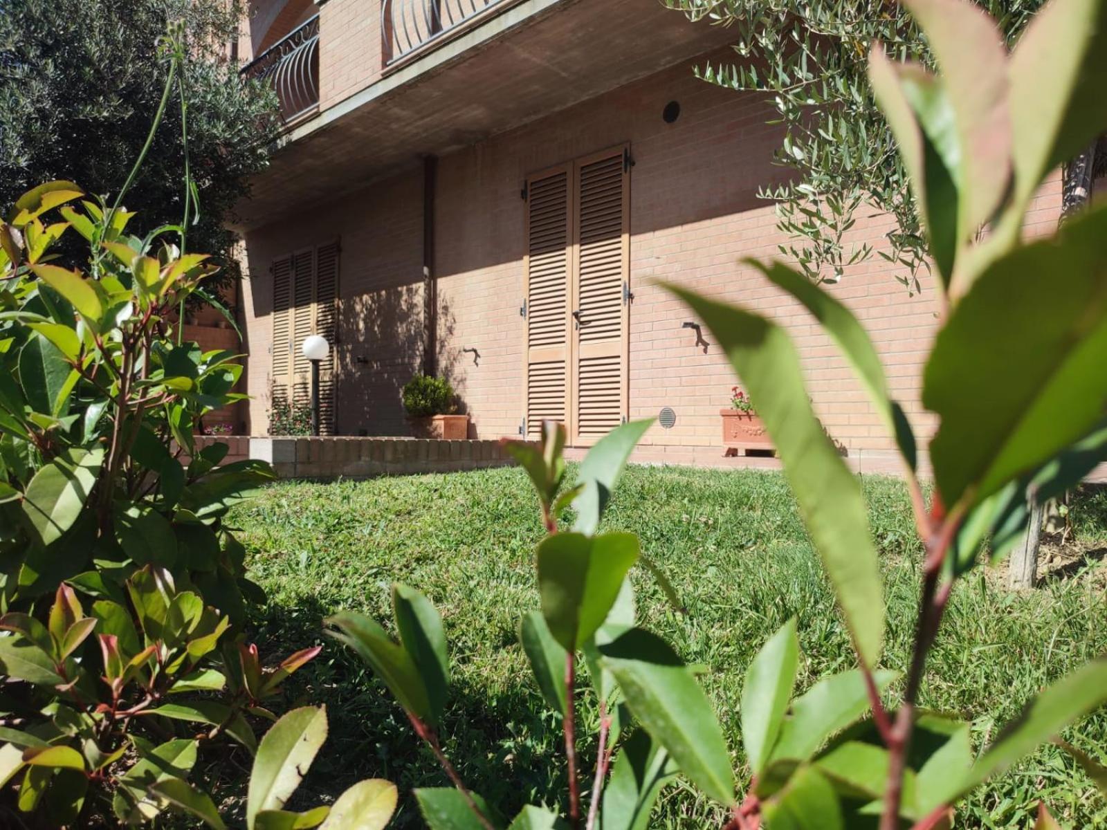 Un Passo Alla Volta Torrenieri Buitenkant foto